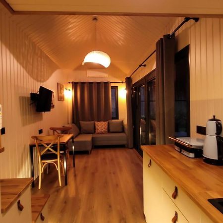 Ten Tiny House Сапанджа Екстериор снимка