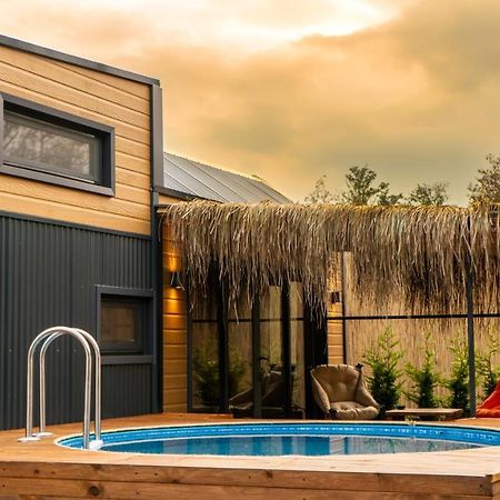 Ten Tiny House Сапанджа Екстериор снимка